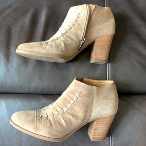 Suede beige booties